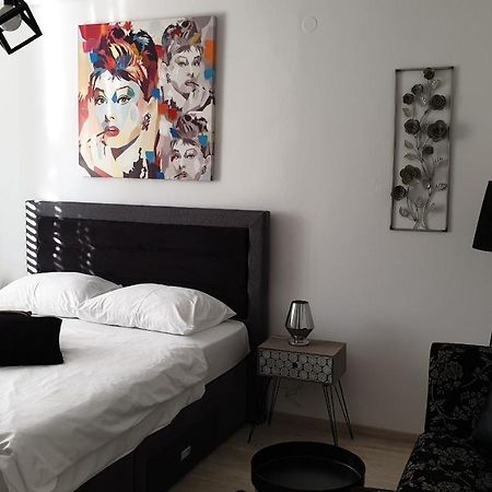 Apartments P&L บัชกา ภายนอก รูปภาพ